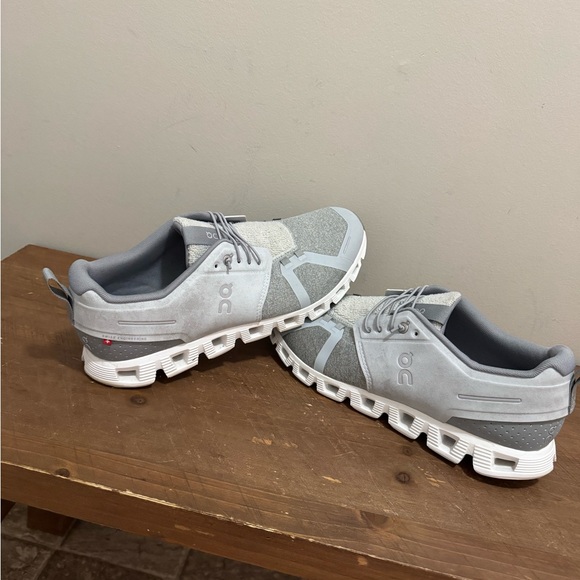 On Running Gray Sneakers Mens 11.5 main image 9